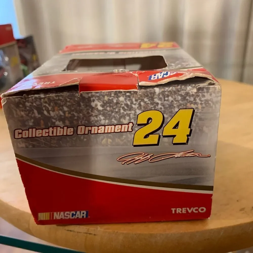 Jeff Gordon 2005 Collectible Ornament